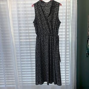 Women’s size 10 sleeveless summer dress